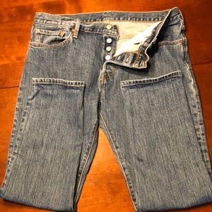 Woman's Levi 501 CT jeans